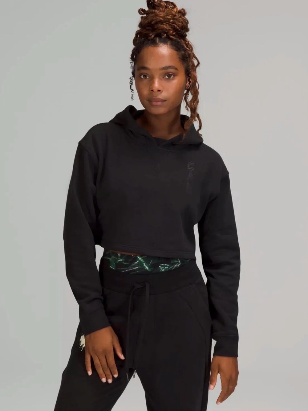 Lululemon Cropped All-Yours Hoodie Team Canada Black size 10